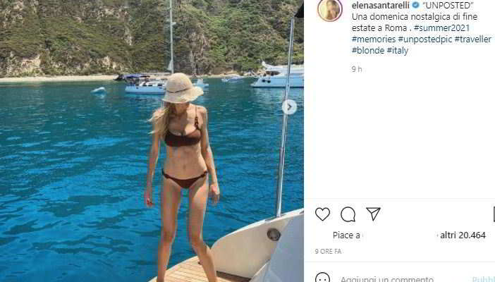 Elena-Santarelli-in-barca-in-bikini